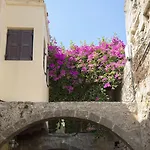 Stavros 3*