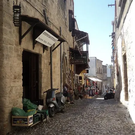 Stavros Guest house