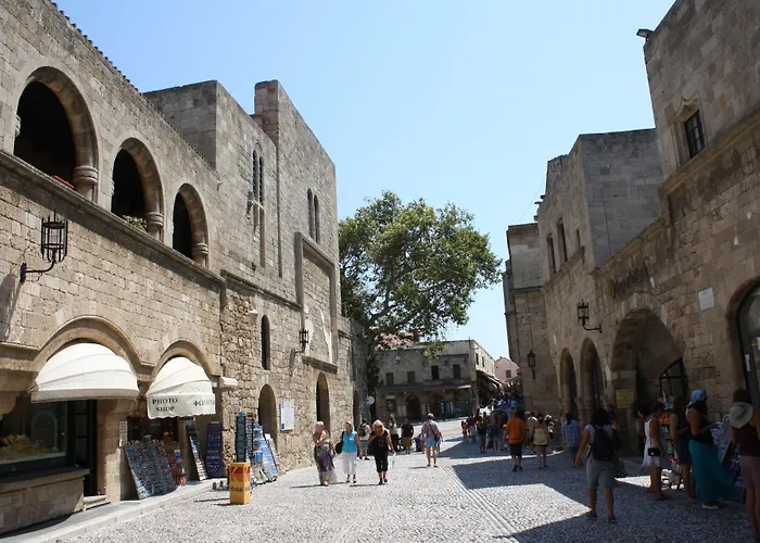 Konukevi Stavros Rhodes City